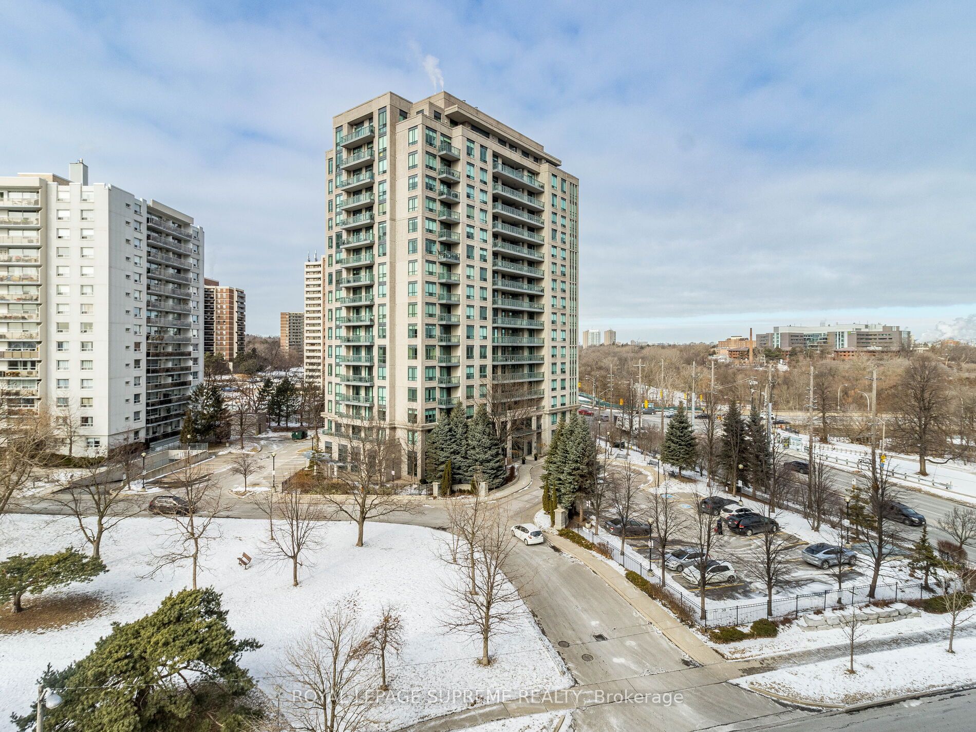 #607 - 25 Fontenay Court Property Photo 48