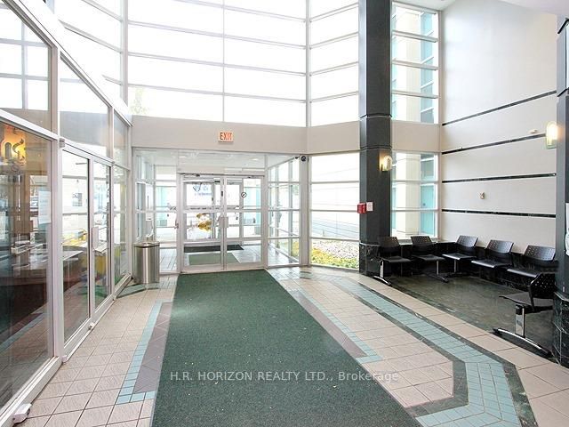 #101 - 40 Finchgate Boulevard Property Photo 3