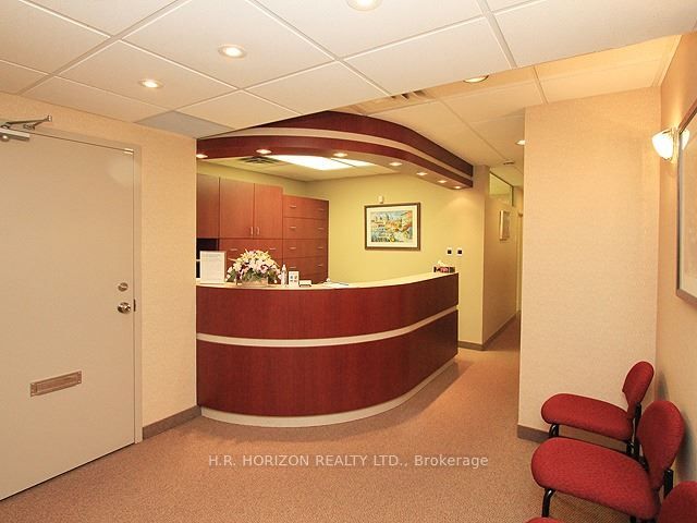 #101 - 40 Finchgate Boulevard Property Photo 4