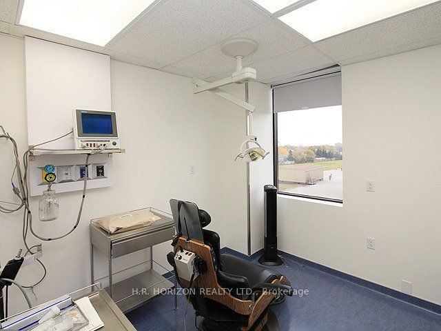 #101 - 40 Finchgate Boulevard Property Photo 6