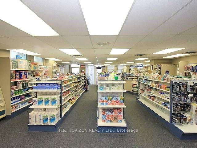 #101 - 40 Finchgate Boulevard Property Photo 7