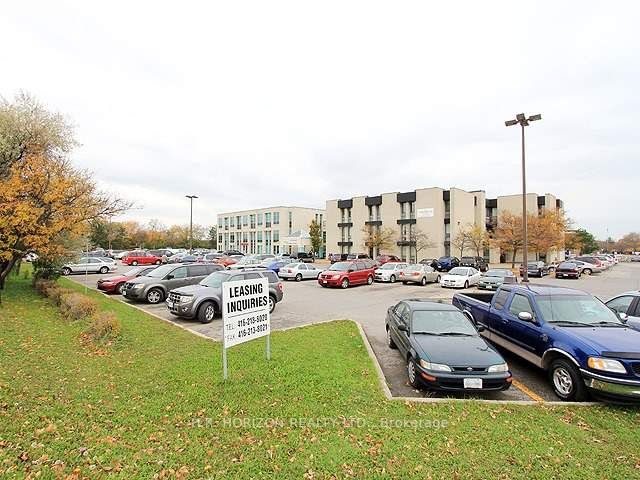 #101 - 40 Finchgate Boulevard Property Photo 8