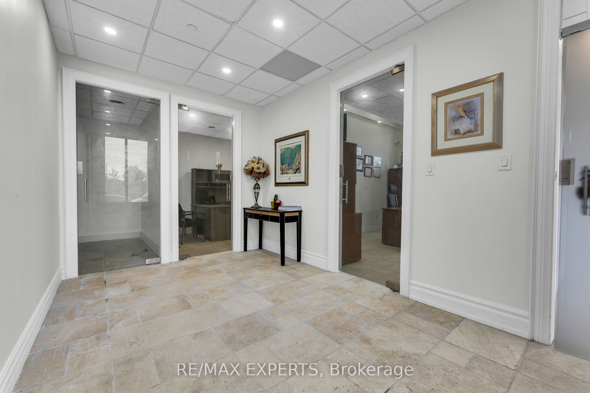 #108 - 1 De Boers Drive Property Photo 9