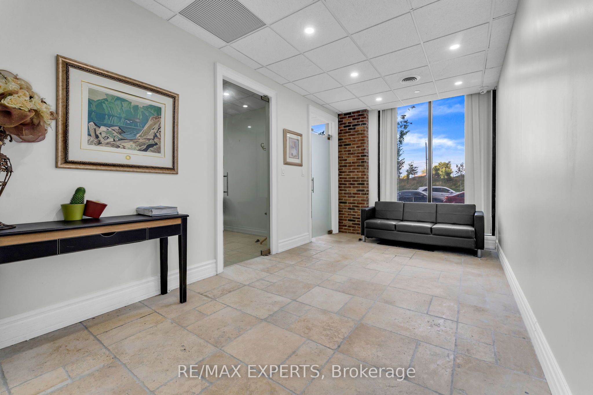 #108 - 1 De Boers Drive Property Photo 10