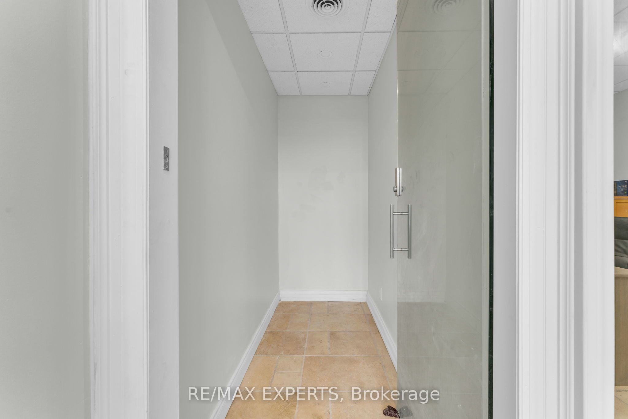 #108 - 1 De Boers Drive Property Photo 19