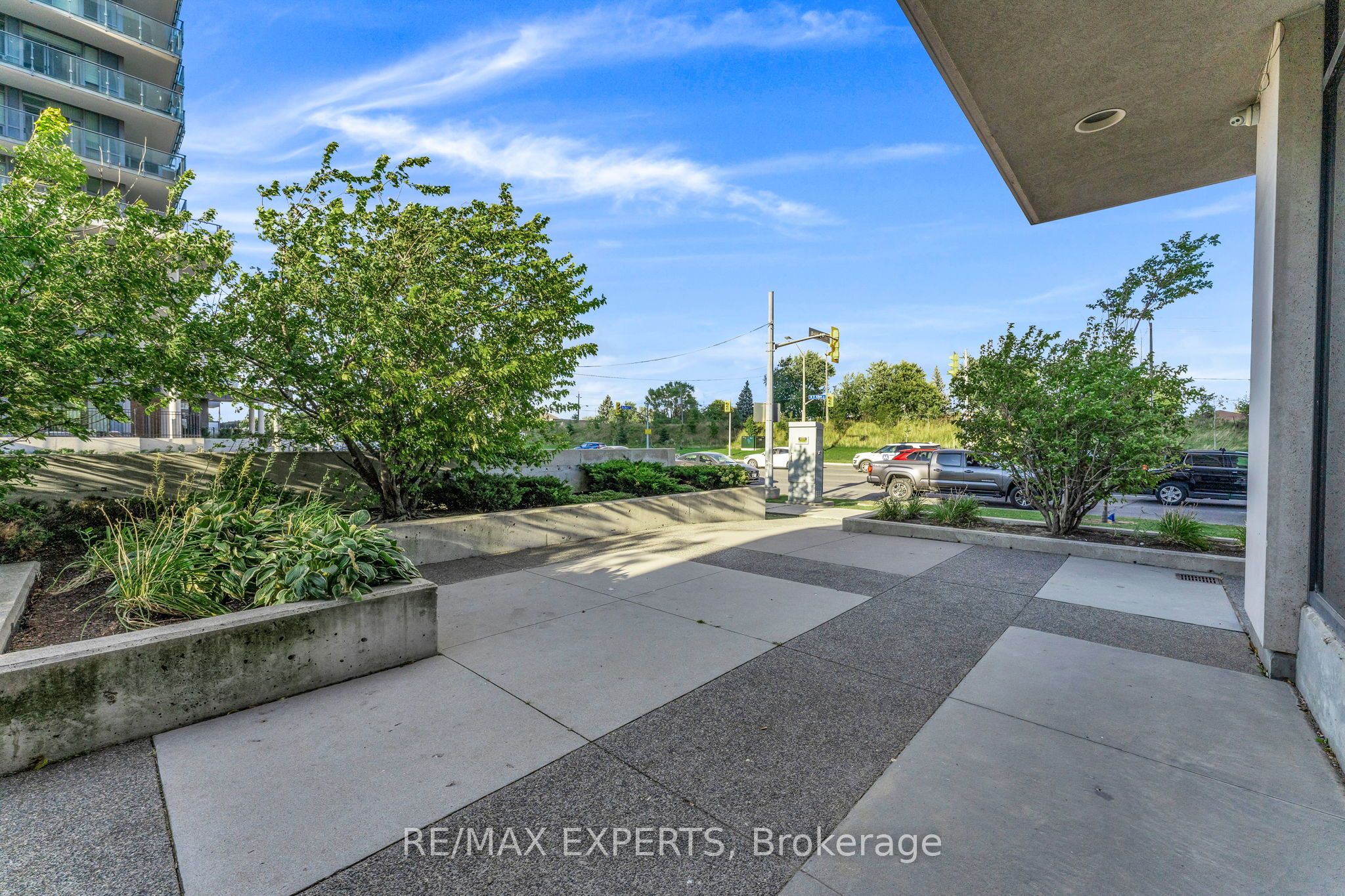 #108 - 1 De Boers Drive Property Photo 27
