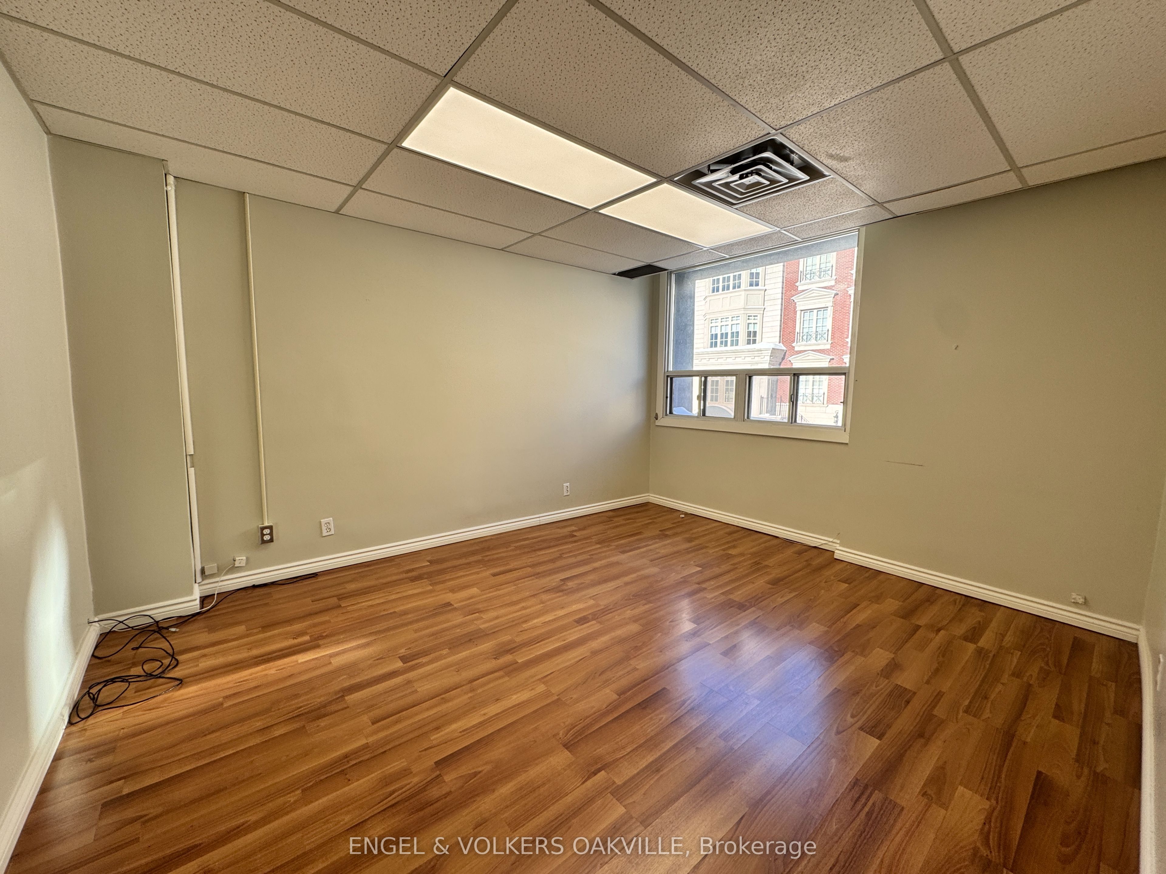 #203 - 260 Church Street Property Photo 8