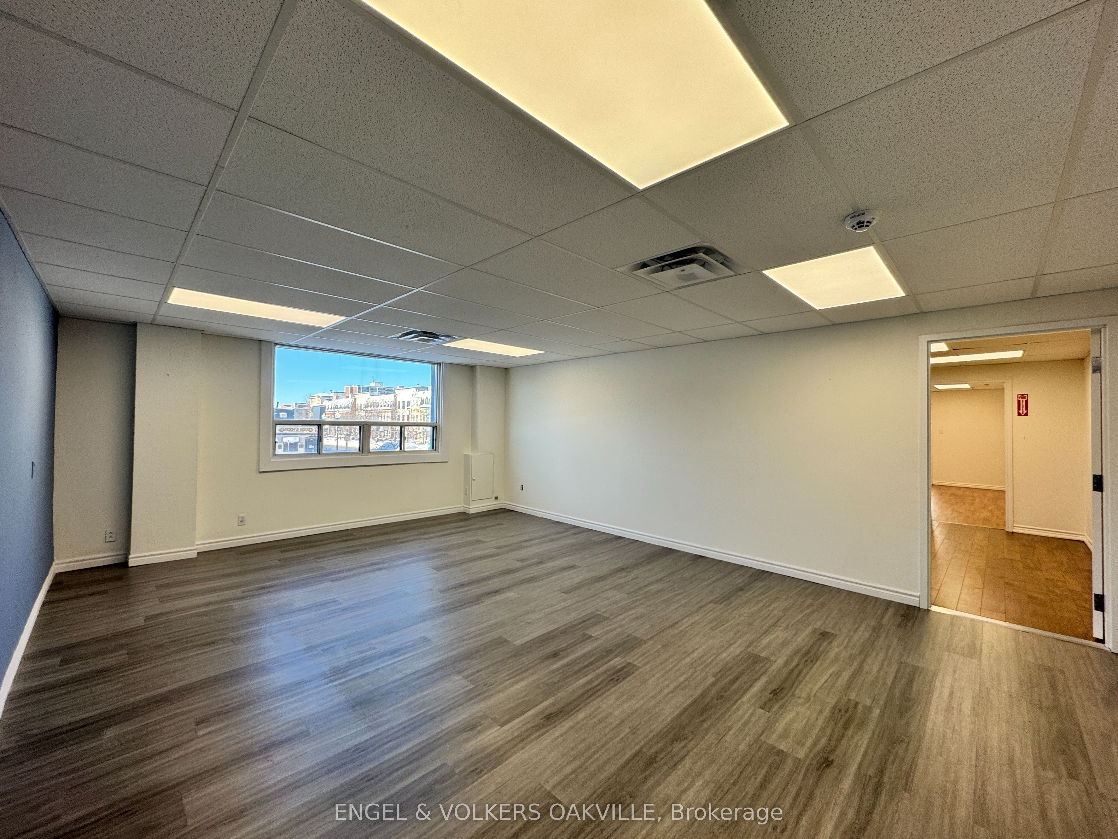 #207 - 260 Church Street Property Photo 4