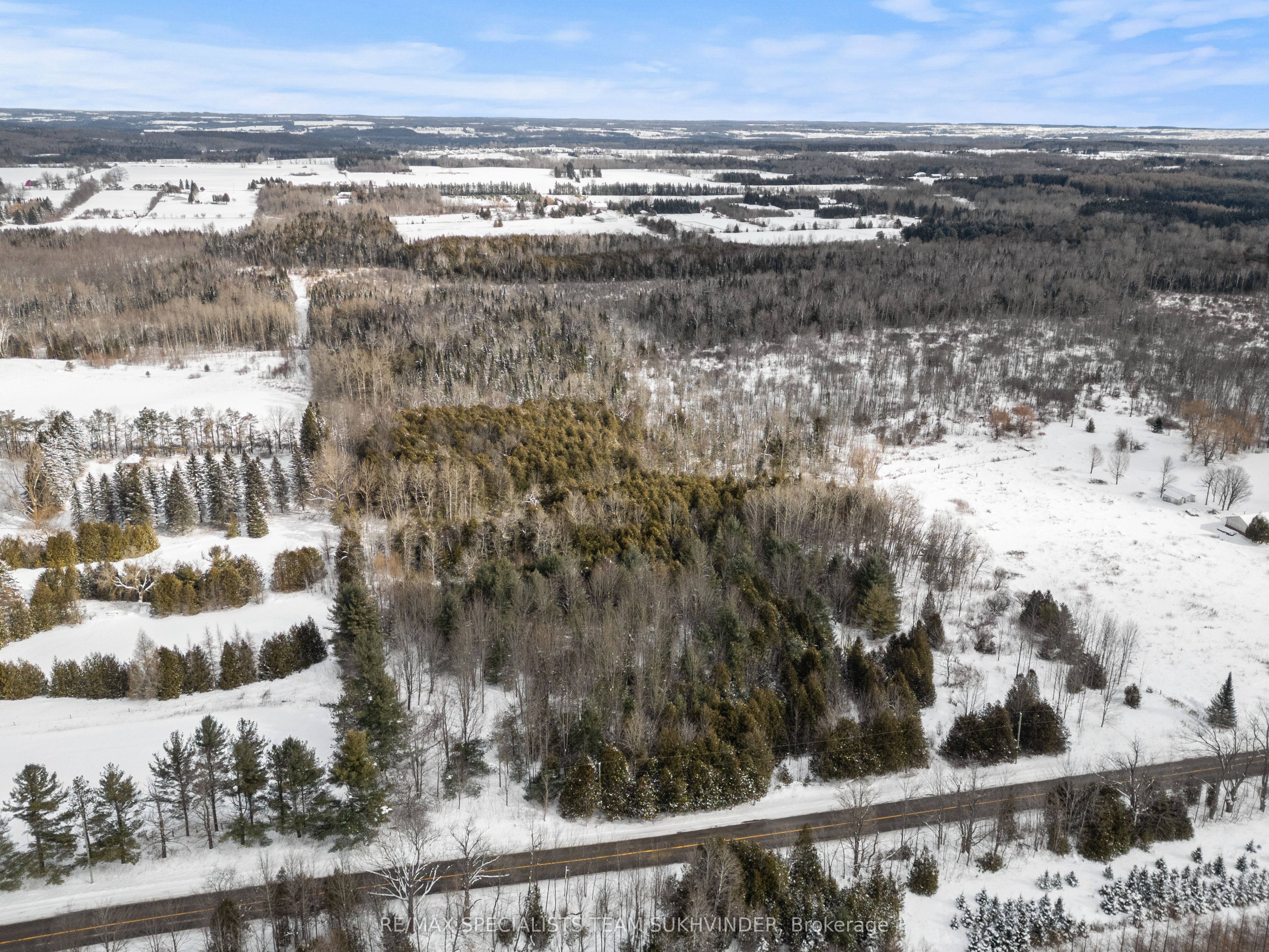 23 Winston Churchill Property Photo 6