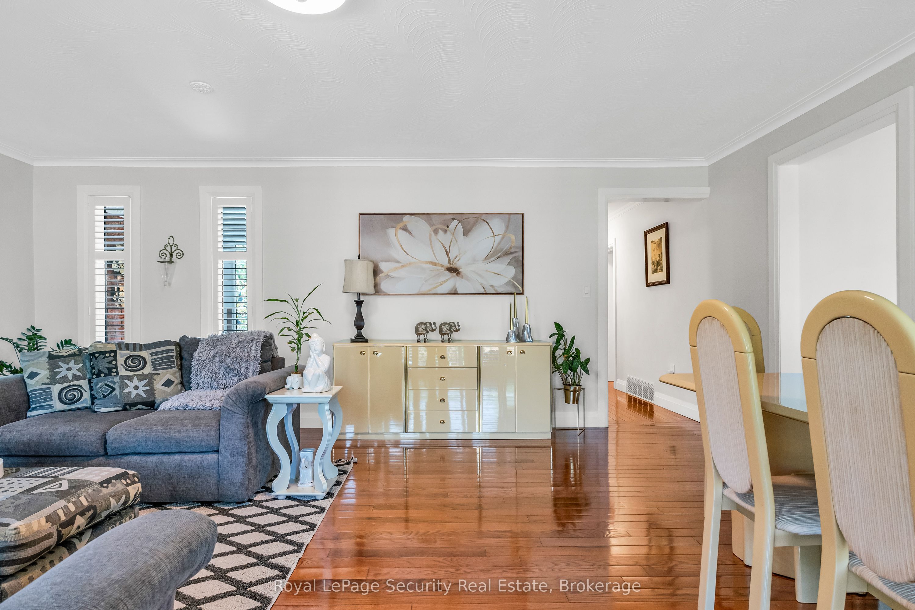 771 Eversley Drive Property Photo 8