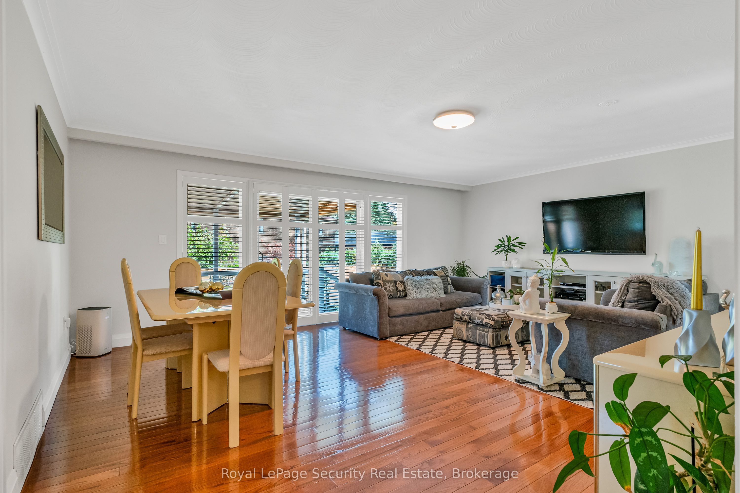 771 Eversley Drive Property Photo 12