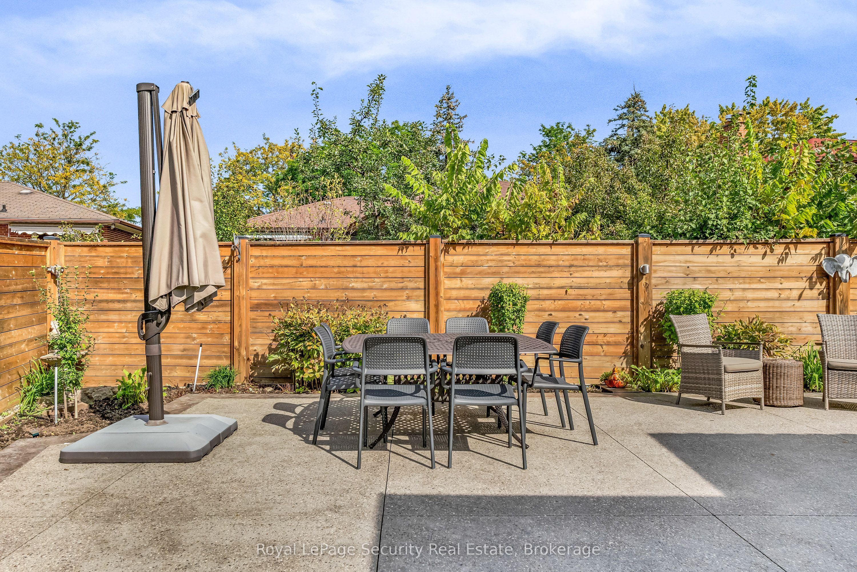 771 Eversley Drive Property Photo 38