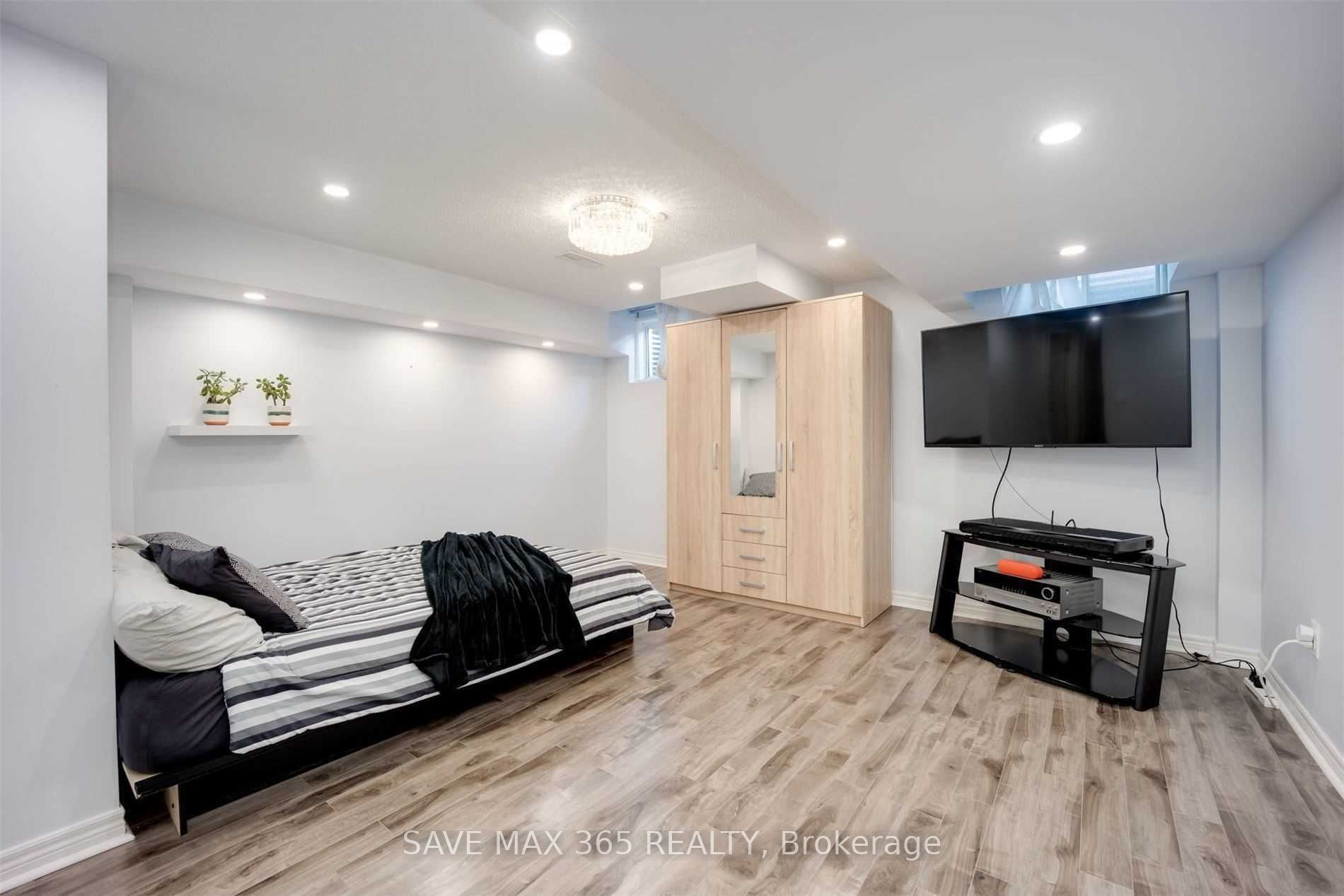 4 Kempsford Crescent Property Photo 14