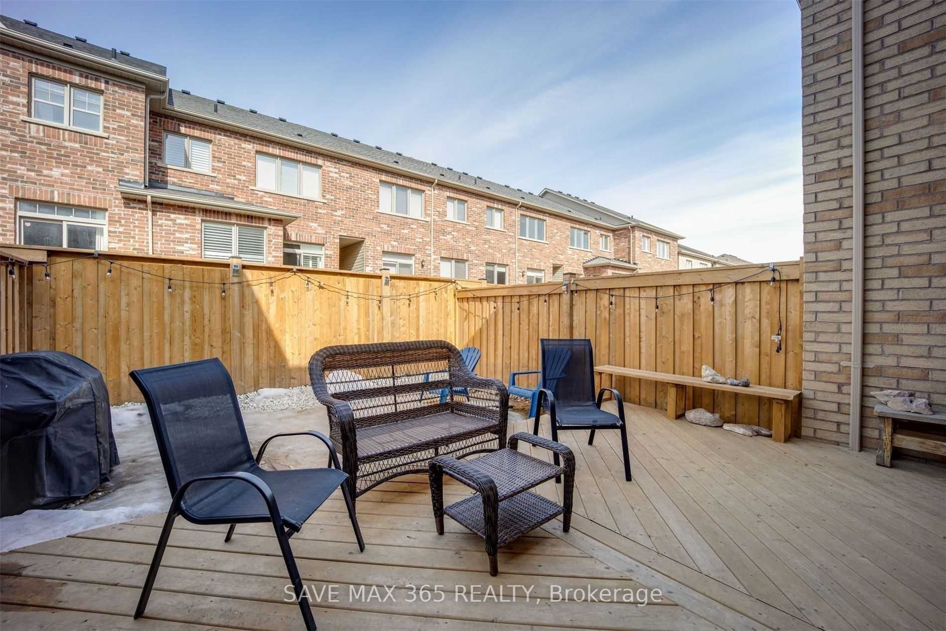 4 Kempsford Crescent Property Photo 17