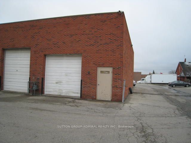 #1 - 2899 Steeles Avenue Property Photo 31