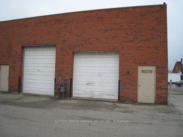 #1 - 2899 Steeles Avenue Property Photo 5