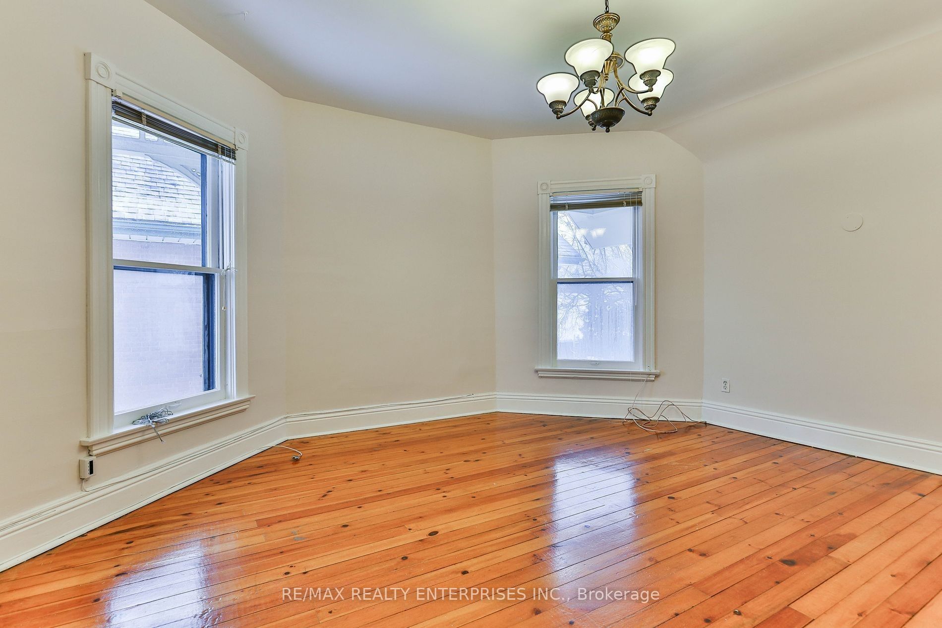 245 Main Street Property Photo 6