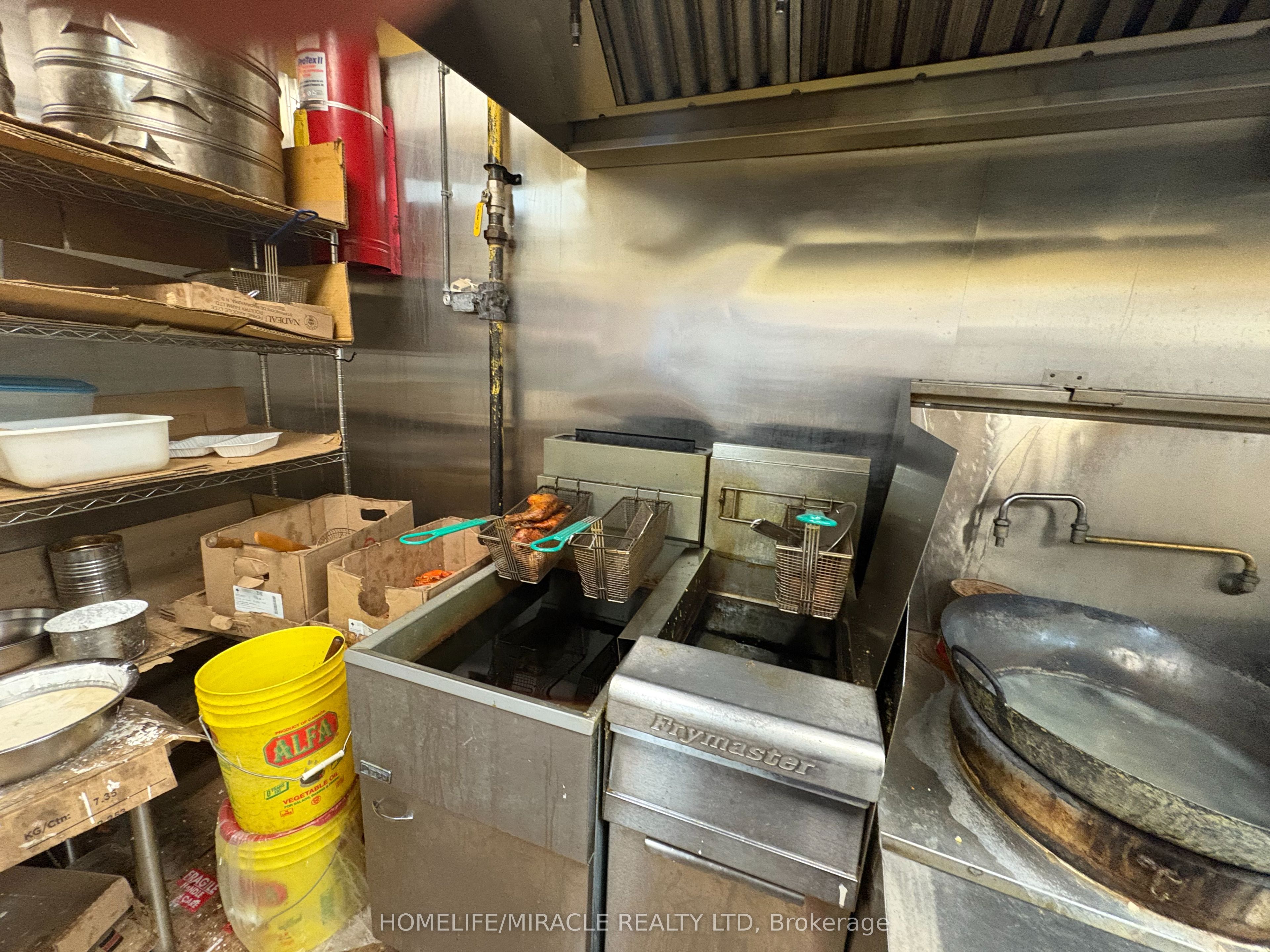 180 Sandlewood Parkway Property Photo 10