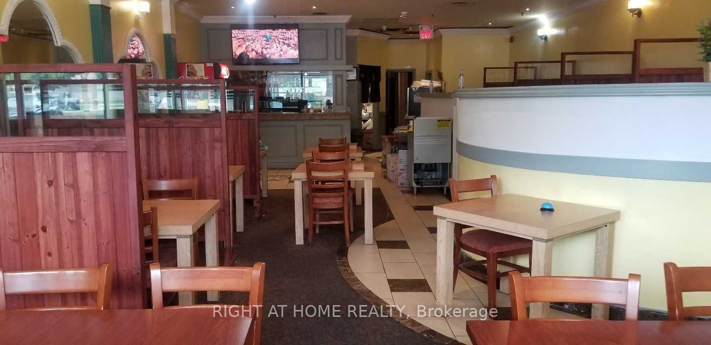 #15 - 1170 Burnhamthorpe Road Property Photo 4