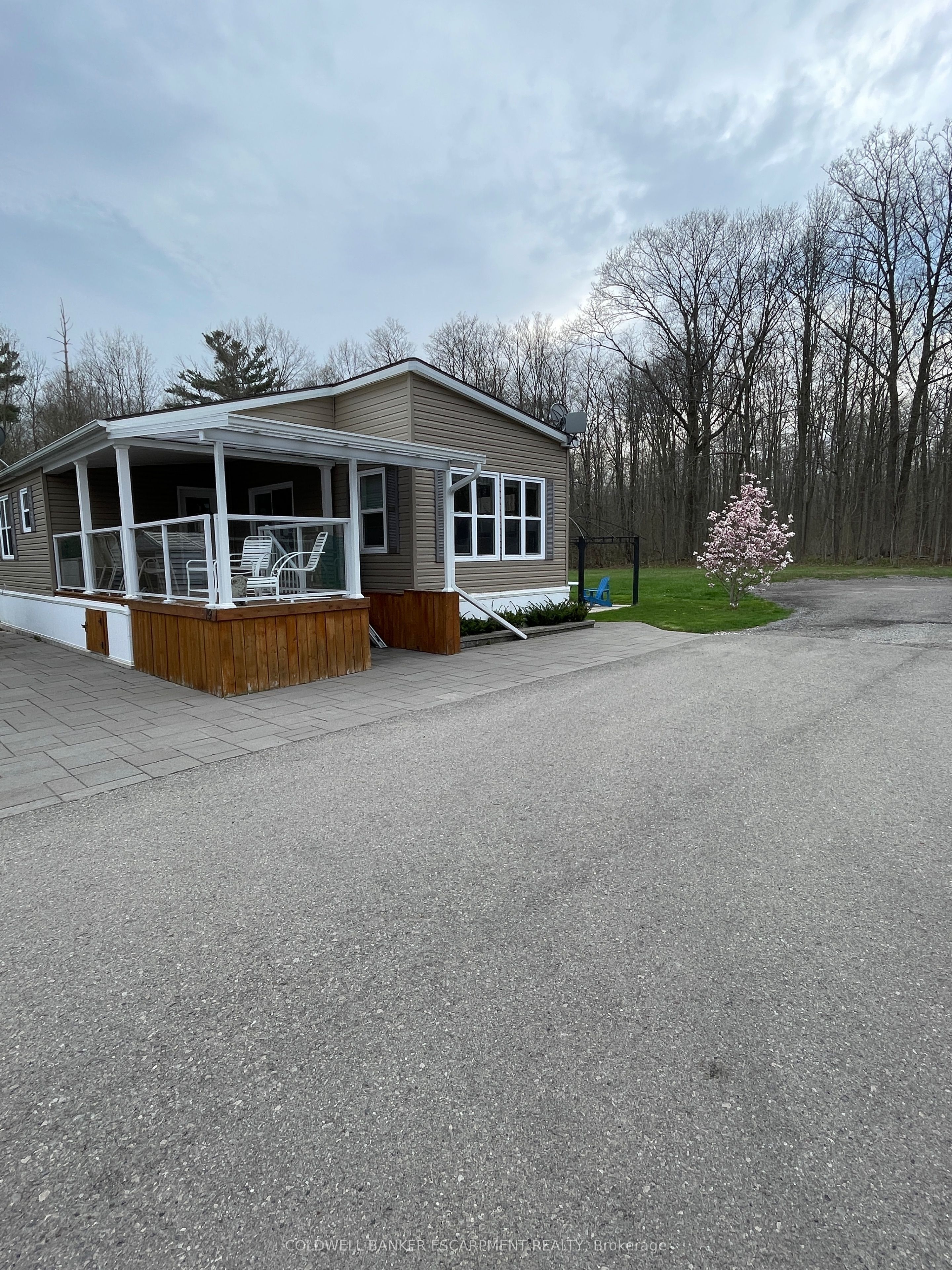 #19 Cedar St. - 4449 Milburough Line Property Photo 1
