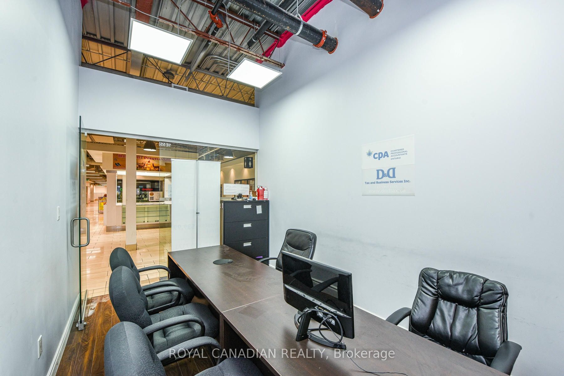 ##1e55 - 7215 Goreway Drive Property Photo 11