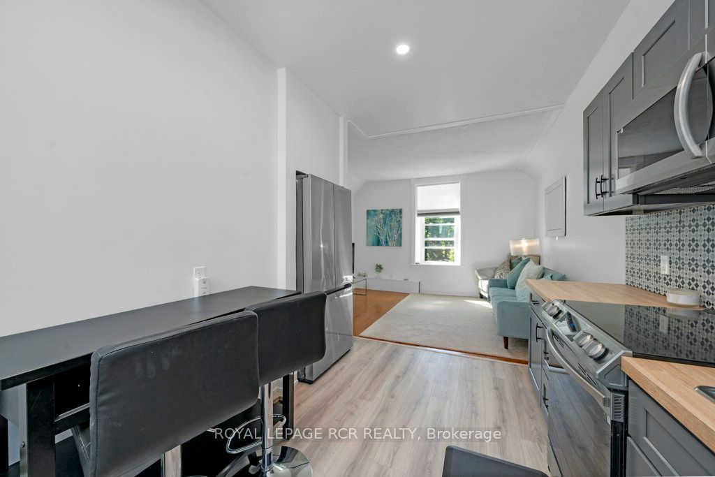 9 Second Avenue Property Photo 18