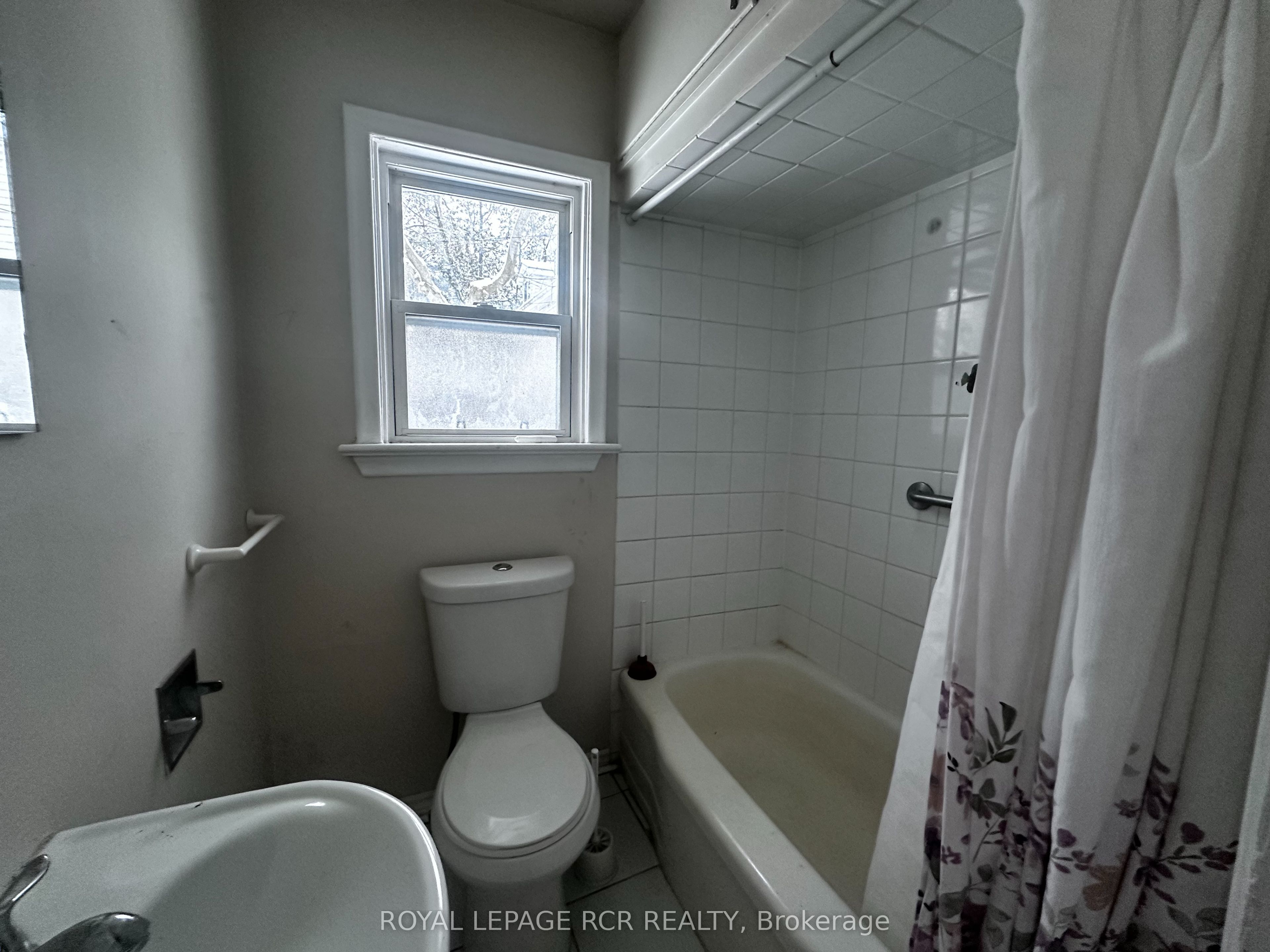 9 Second Avenue Property Photo 28
