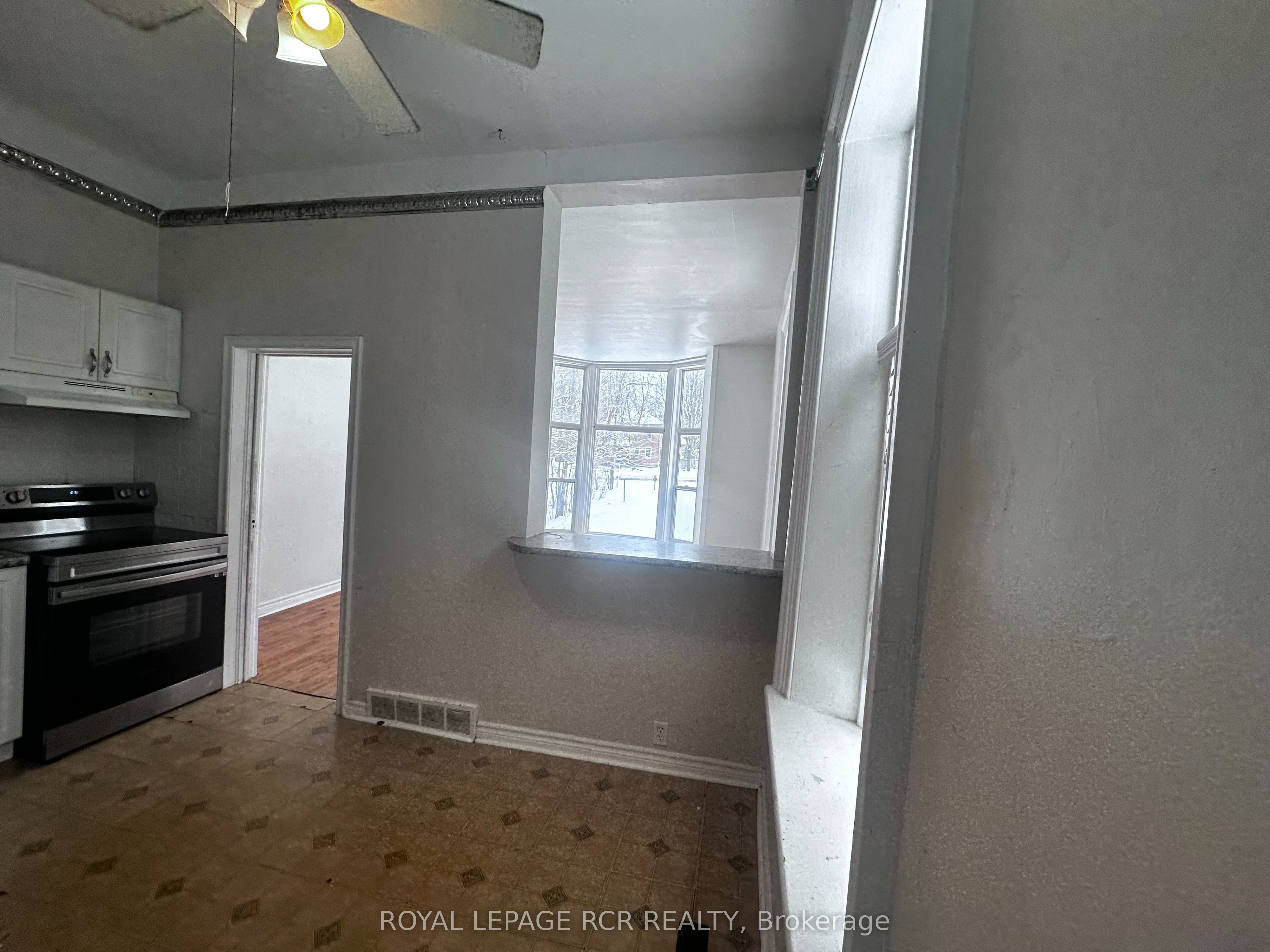 9 Second Avenue Property Photo 33