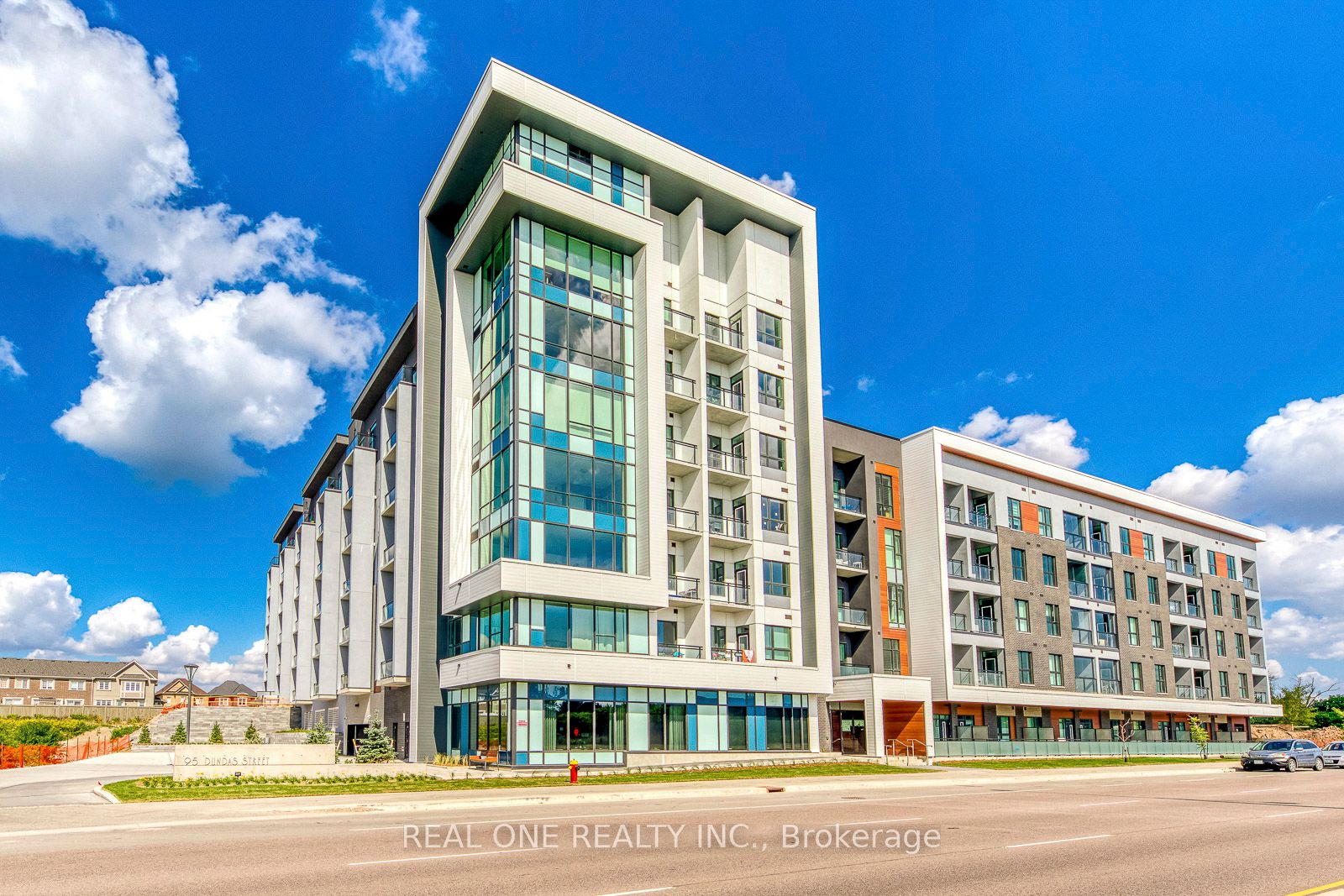 #417 - 95 Dundas Street Property Photo 1
