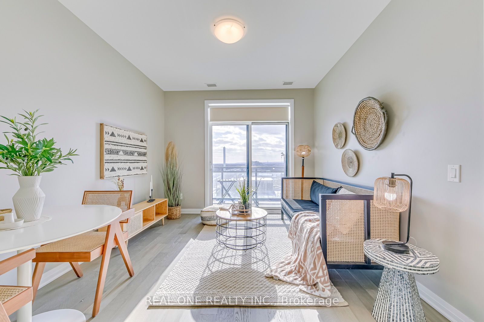 #417 - 95 Dundas Street Property Photo 15