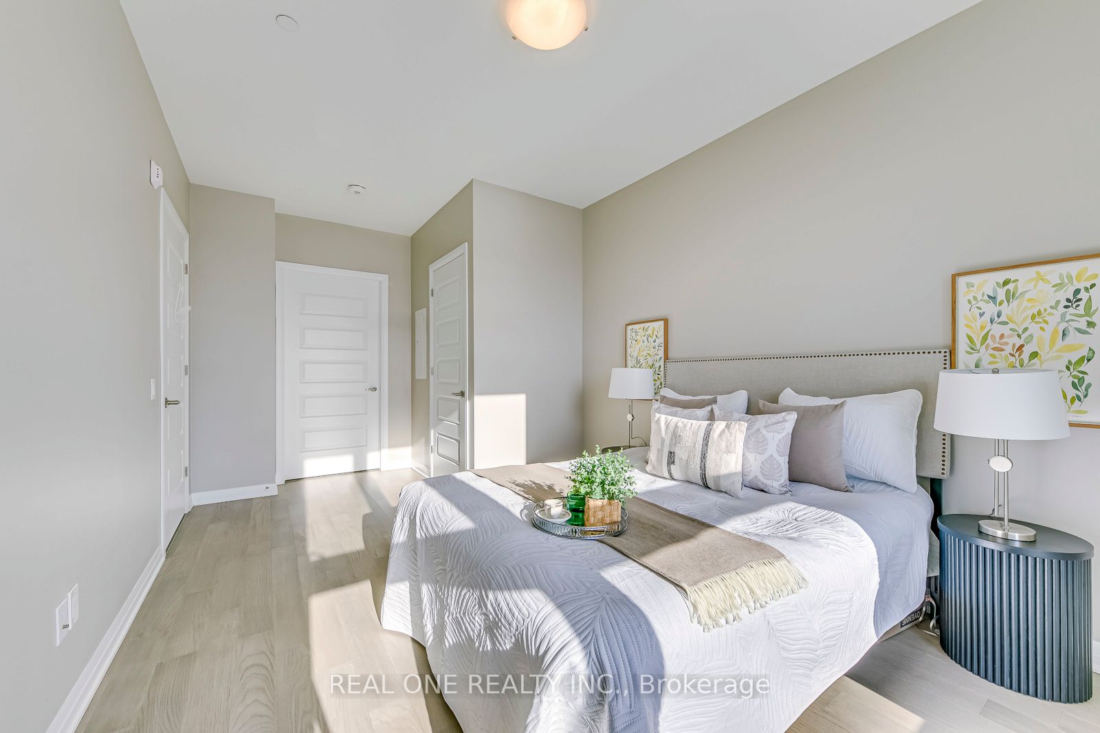 #417 - 95 Dundas Street Property Photo 24