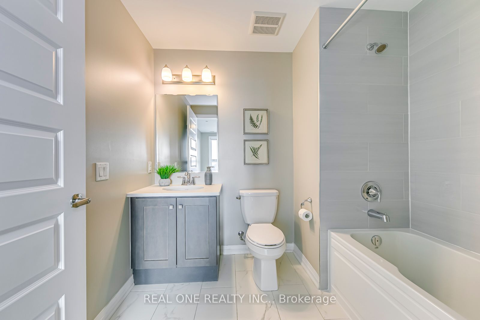 #417 - 95 Dundas Street Property Photo 25