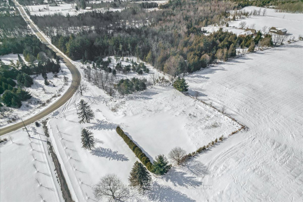 5165 15 Sideroad Property Photo 10