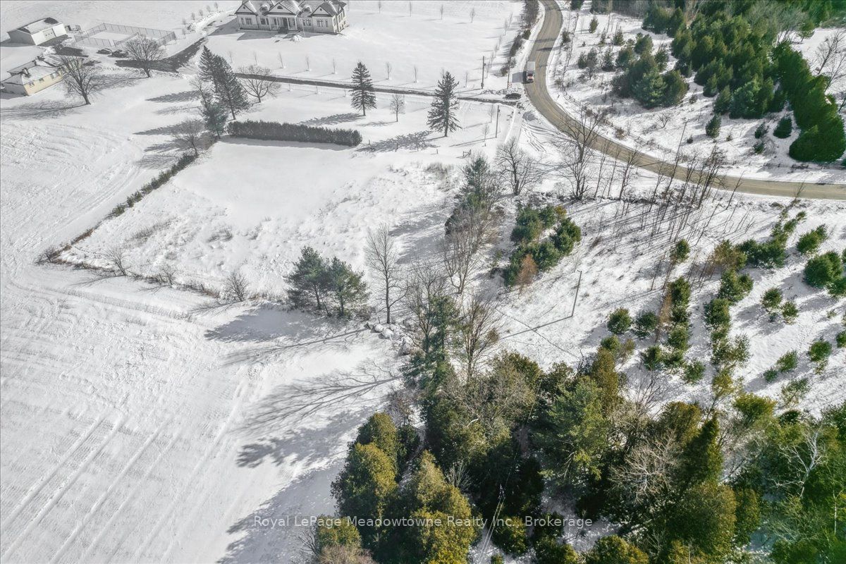 5165 15 Sideroad Property Photo 15
