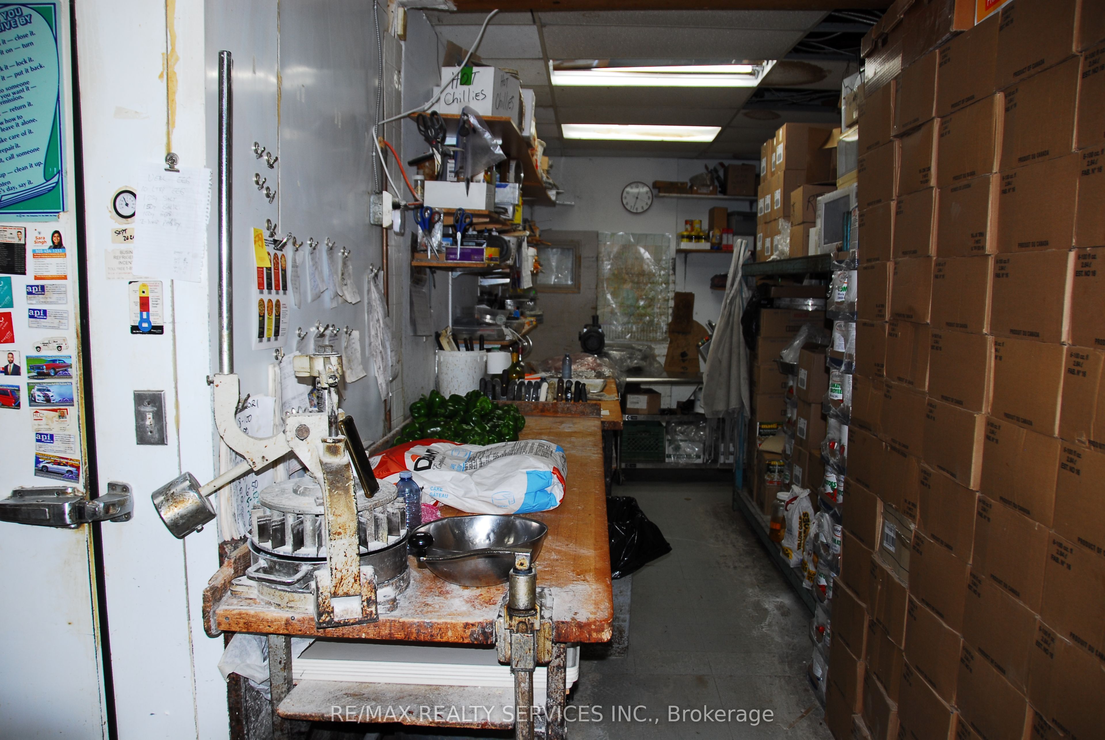 9185 Torbram Road Property Photo 15