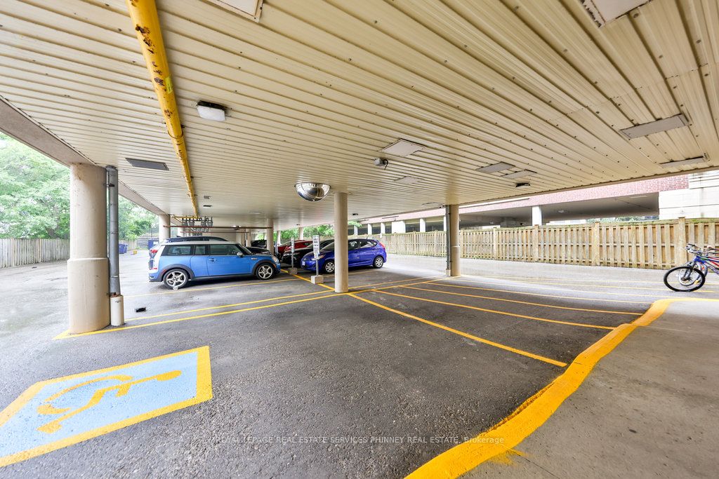 #102 - 4198 Dundas Street Property Photo 22