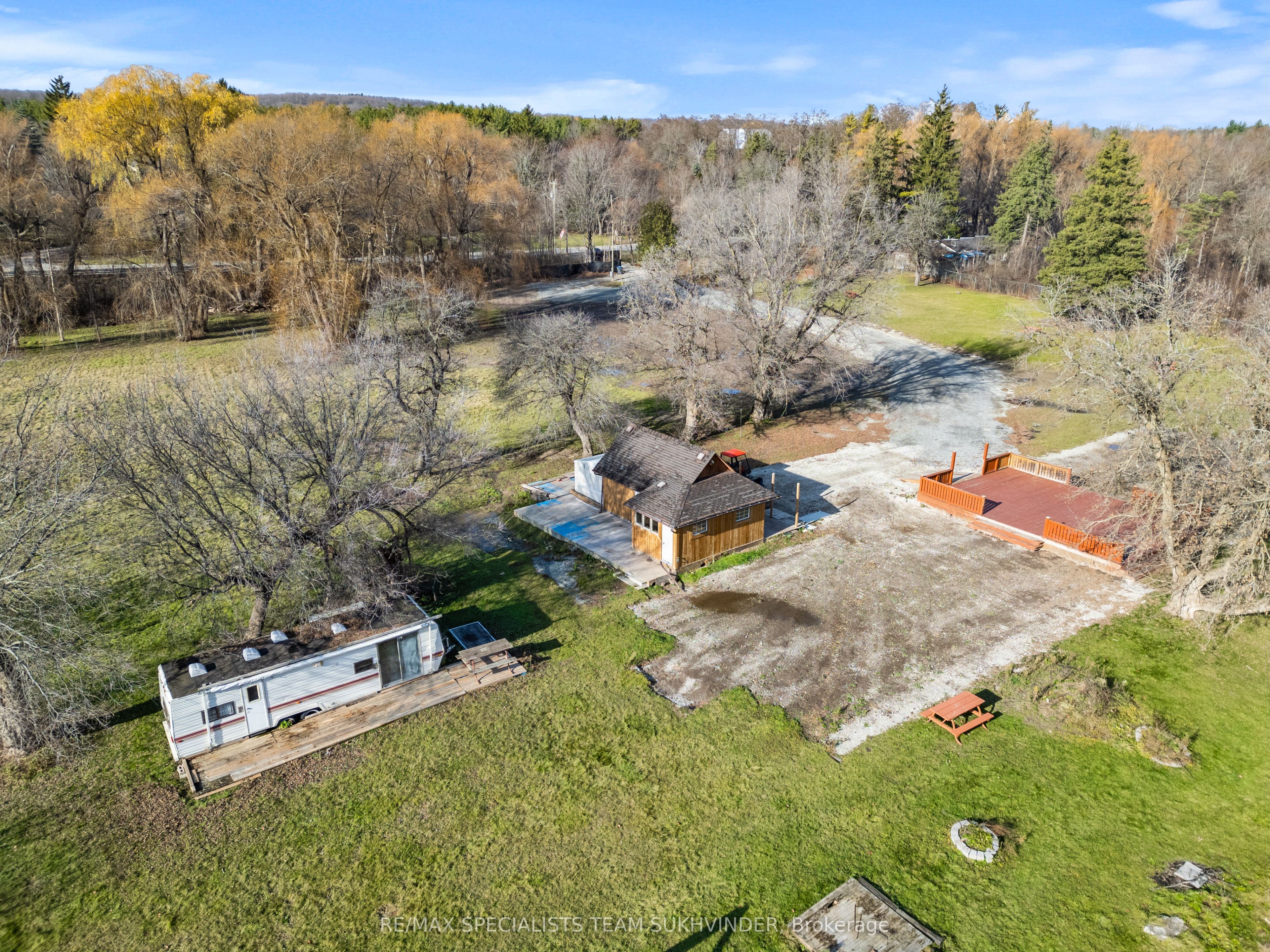 301 King Street Property Photo 9