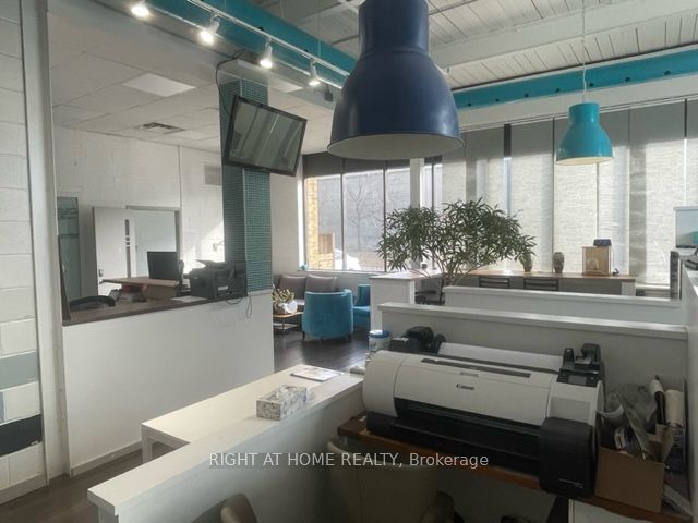 #a - 30 Fordhouse Boulevard Property Photo 10