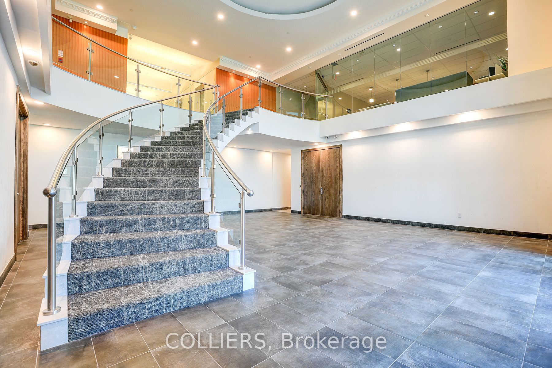 #503 - 1100 Burloak Drive Property Photo 2