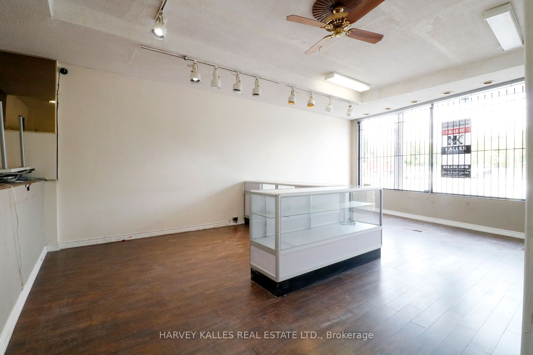3811 Lake Shore Boulevard Property Photo 10