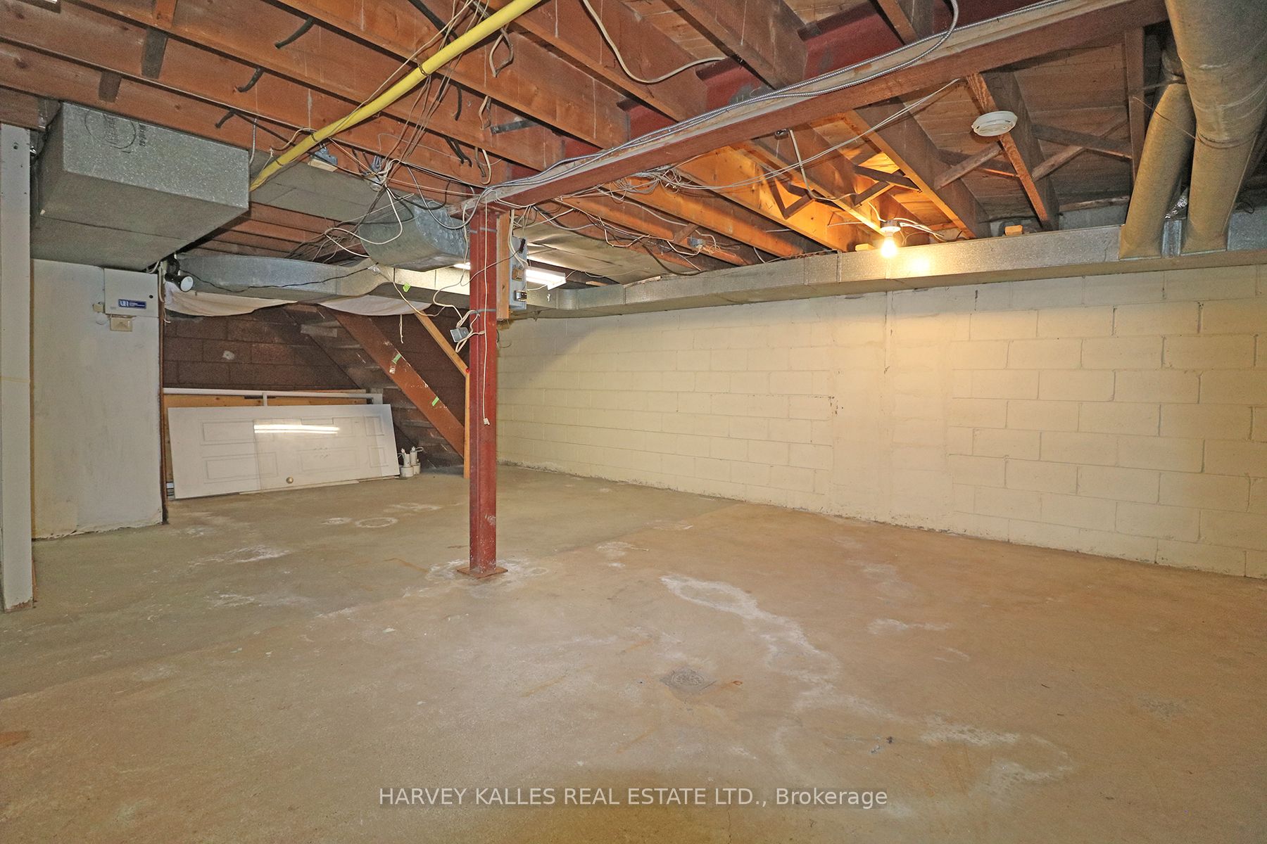 3811 Lake Shore Boulevard Property Photo 15