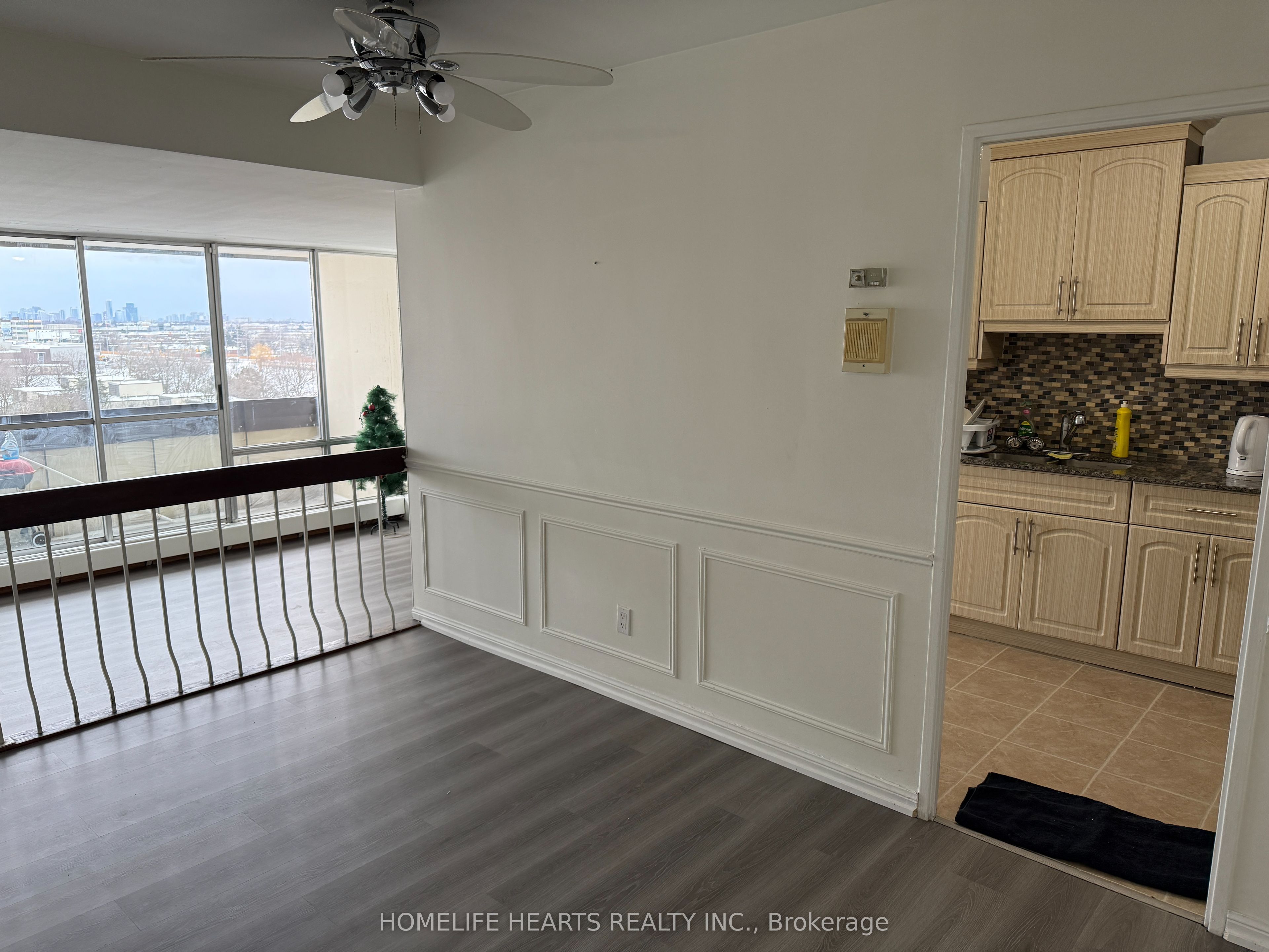 #1112 - 455 Sentinel Road Property Photo 3
