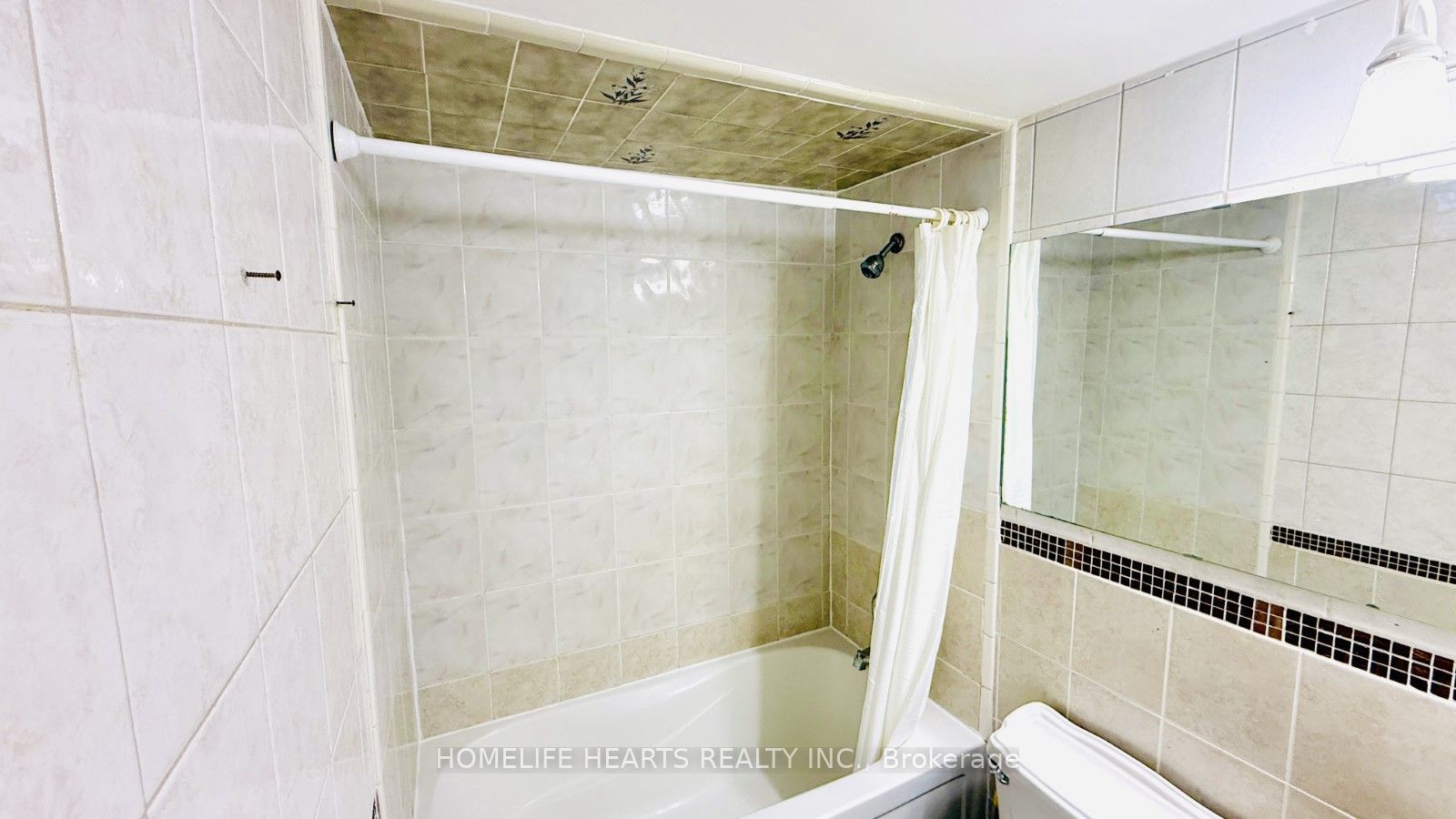 #1112 - 455 Sentinel Road Property Photo 14