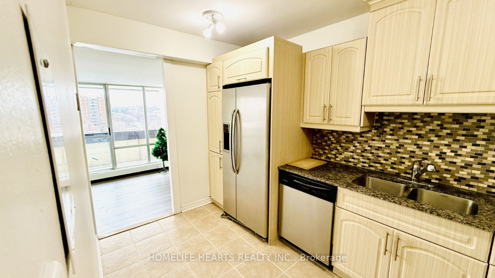 #1112 - 455 Sentinel Road Property Photo 16