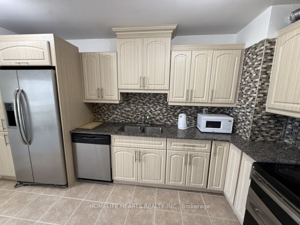 #1112 - 455 Sentinel Road Property Photo 21
