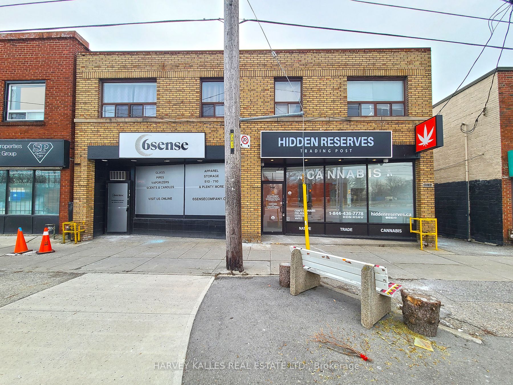 3813 Lake Shore Boulevard Property Photo 2
