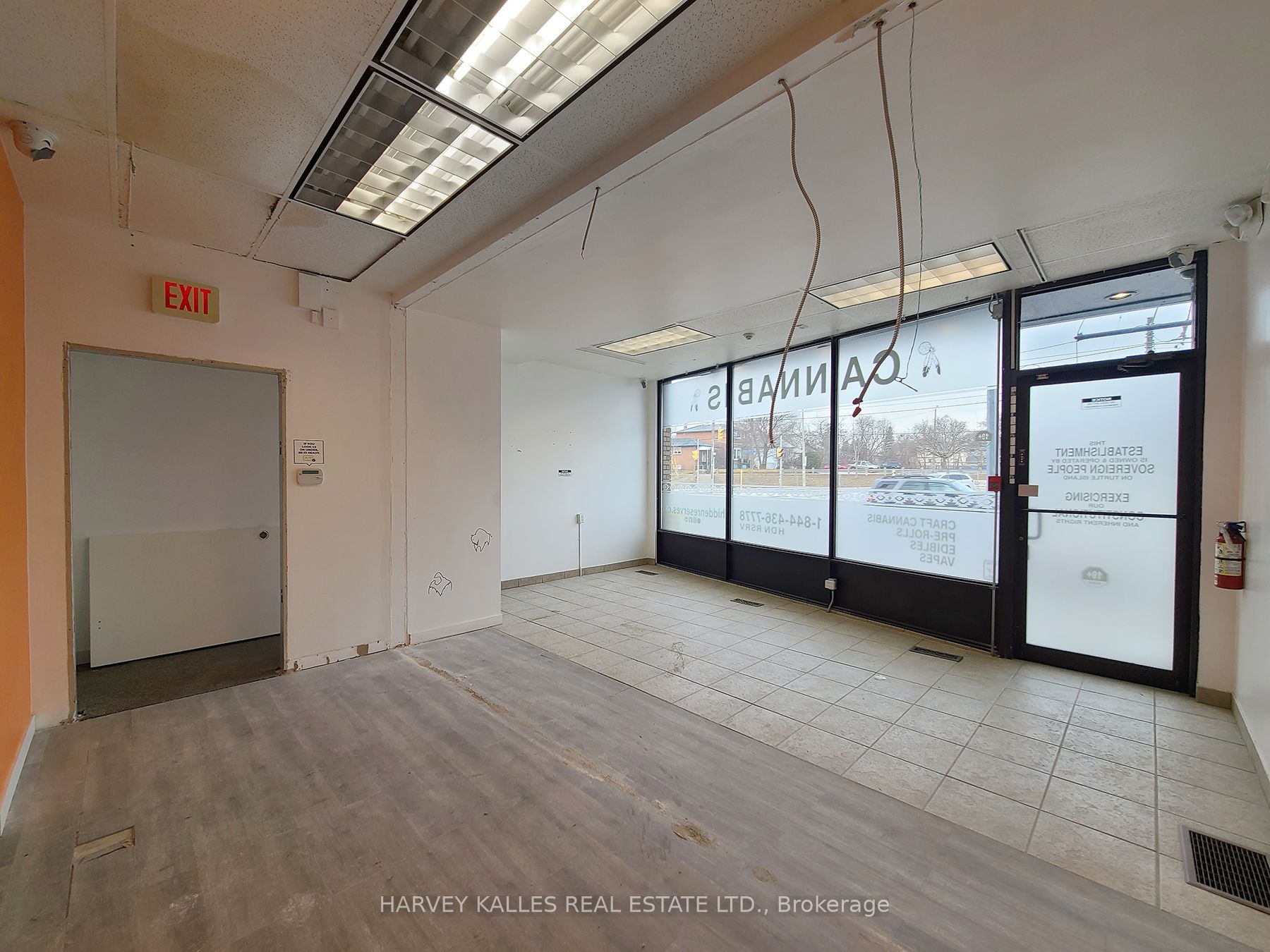 3813 Lake Shore Boulevard Property Photo 7