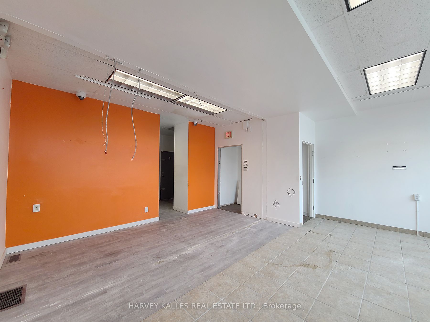 3813 Lake Shore Boulevard Property Photo 12
