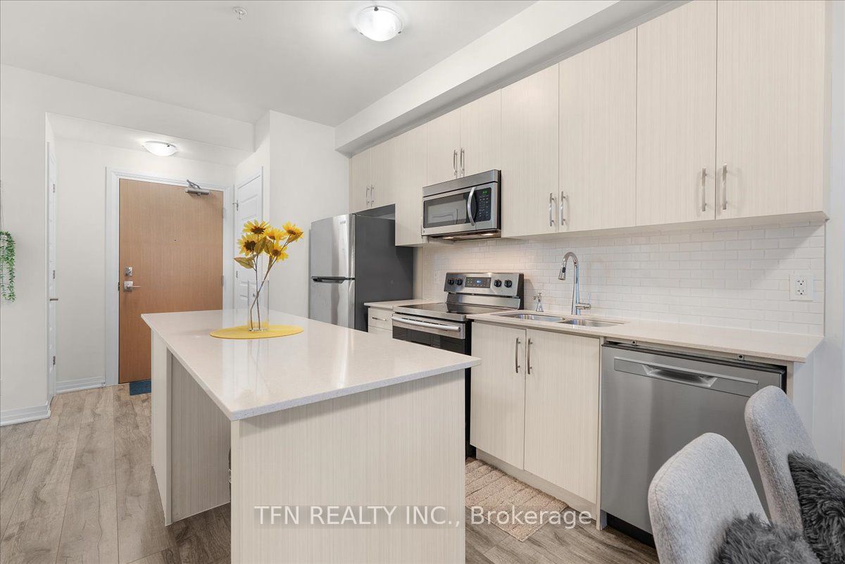 #514 - 1105 Leger Way Property Photo 2