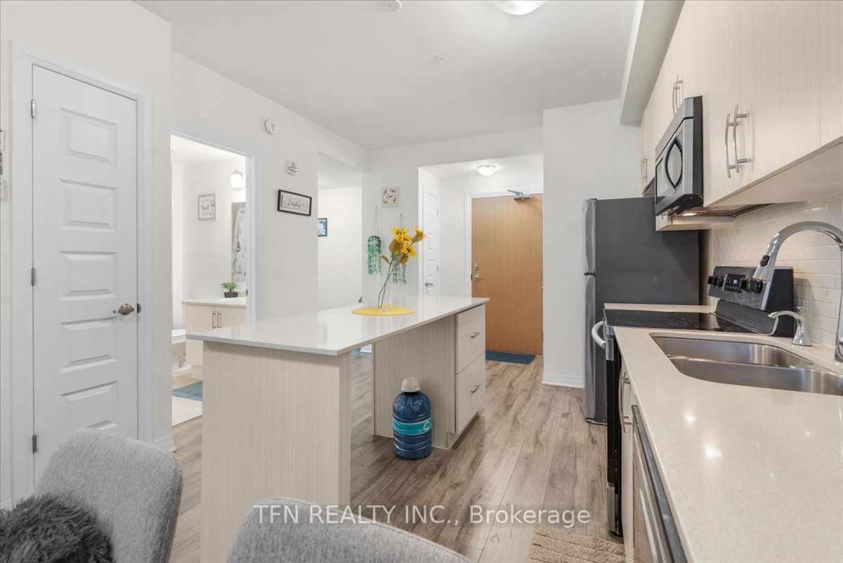 #514 - 1105 Leger Way Property Photo 3